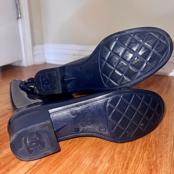 Iconic Chanel Rain boots with CC flowers size 41 - Picture 5 of 7